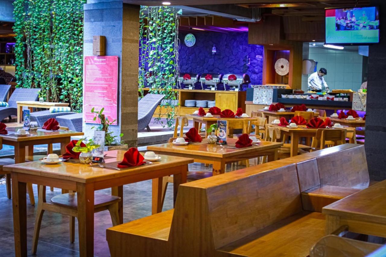 Swiss-Belexpress Kuta Legian Hotel Exterior foto